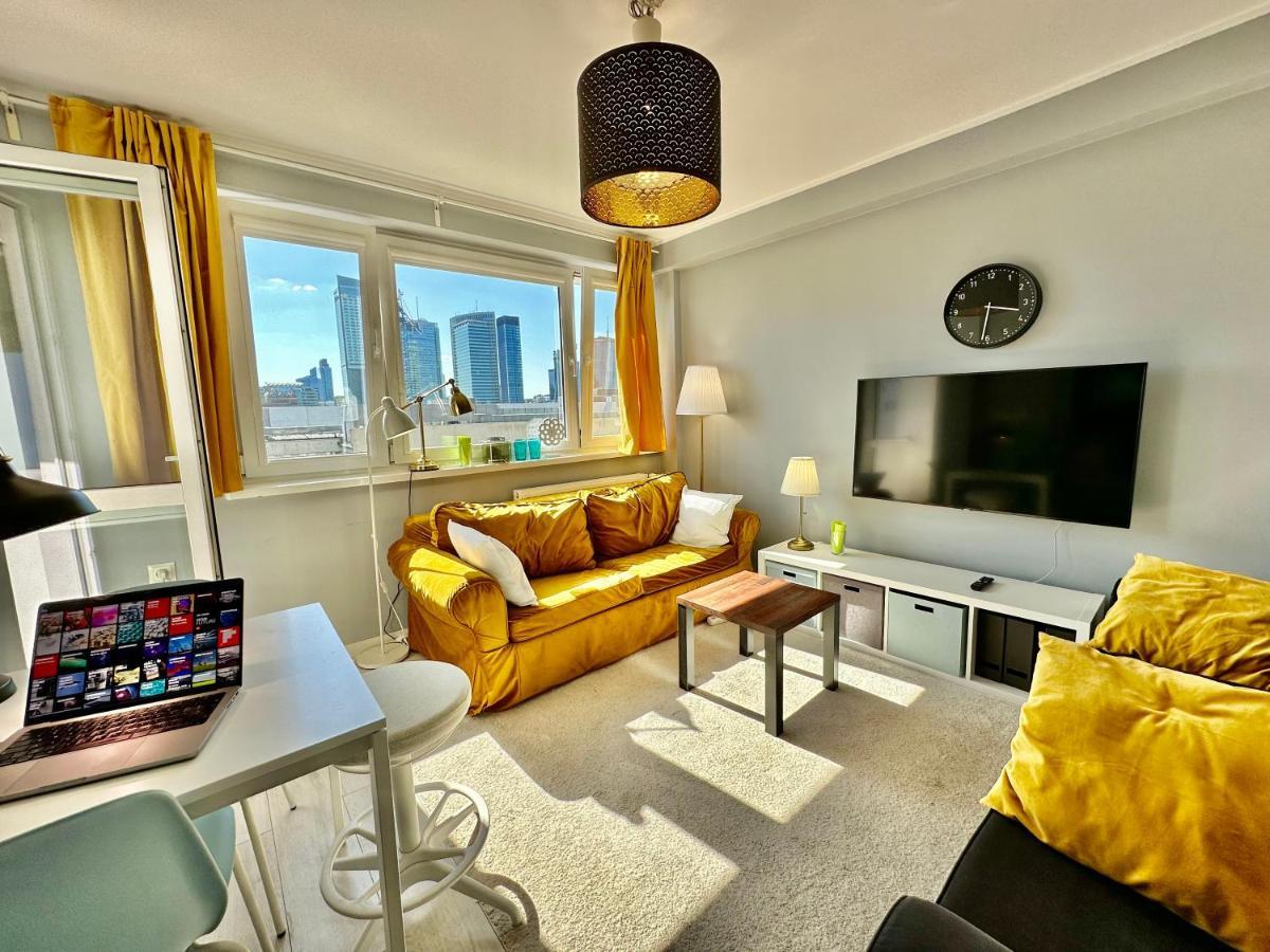 Appartamento GOLD 2 King Size Bed, metro x2 free WiFi, 50'TV Netflix, HBO, AppleTV+ Varsavia Esterno foto