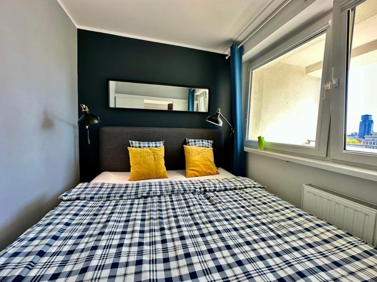 Appartamento GOLD 2 King Size Bed, metro x2 free WiFi, 50'TV Netflix, HBO, AppleTV+ Varsavia Esterno foto